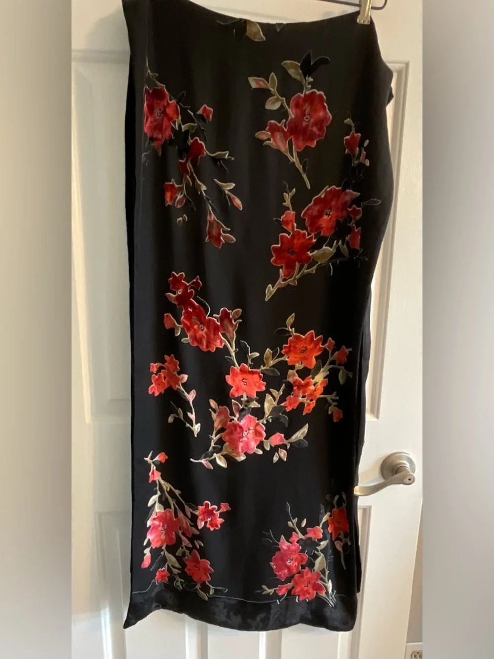 Macy’s Black Velvet-Like Reversible Shawl or Scarf
